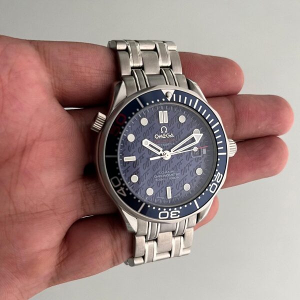 Omega Blue Dial Silver Bracelet Seamaster James Bond 007 Limited Edition Mens Watch