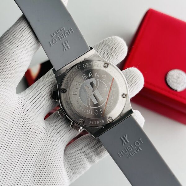 Hublot Geneve Grey Dial Grey Silicon Strap Men's Watch